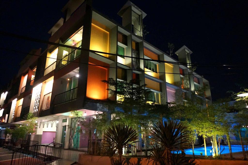 Langit Langi Hotel @ Port Dickson Exterior photo